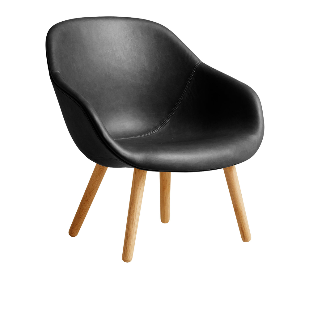About a Lounge AAL82, Water-based Lacquered Oak/Cat.6 Sense Black