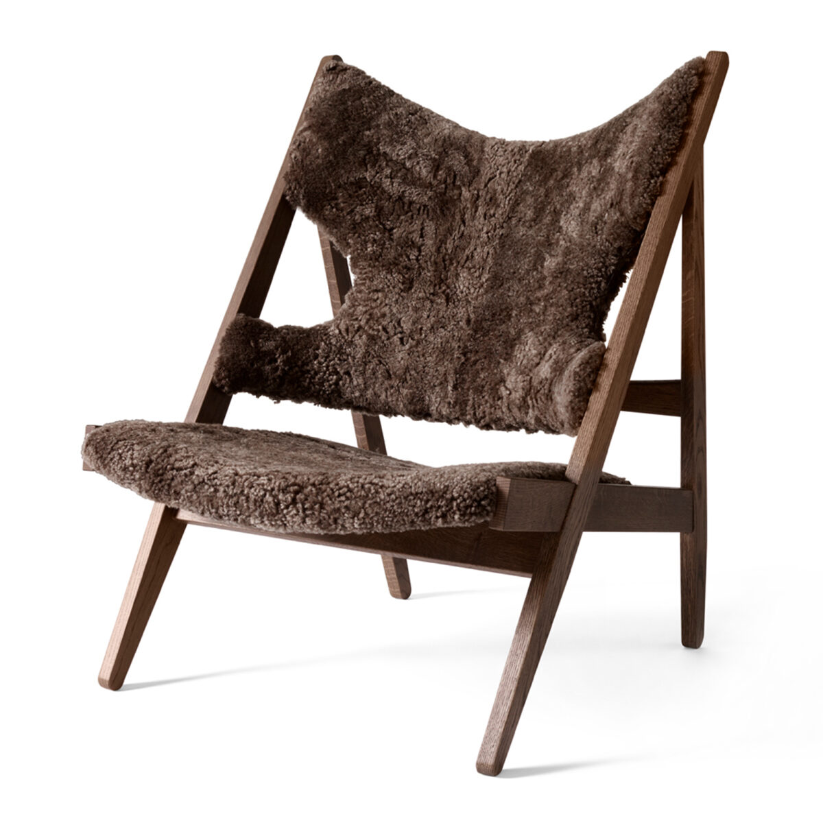 Knitting Lounge Chair Sheepskin Dark Stained Oak / Root