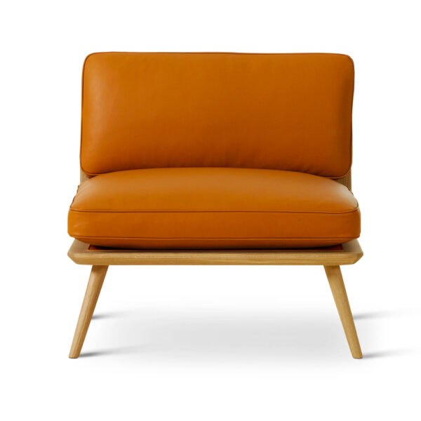 Spine Lounge Suite Chair, Lackad ek, Lädergrupp 1, 75 Cognac